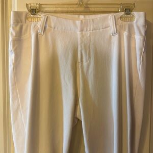 Faded Glory Pull on straight leg jeans
Brand New